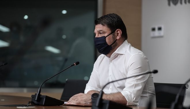 Κορωνοϊός: Και στην Αττική θα κλείνουν τα μπαρ στις 12 – Ειδικά μέτρα για Πάρο-Αντίπαρο