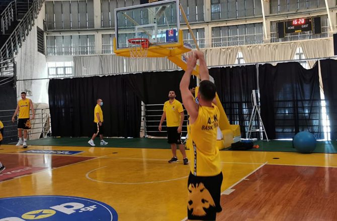 Η προθέρμανση της «Βασίλισσας» (PICS)