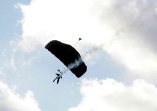 Τραγωδία στις Ένοπλες Δυνάμεις: Νεκρός αλεξιπτωτιστής σε άσκηση