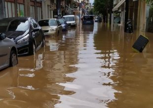 Δύο νεκροί, μεγάλες καταστροφές από την κακοκαιρία