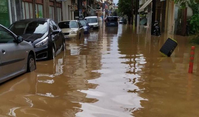 Δύο νεκροί, μεγάλες καταστροφές από την κακοκαιρία