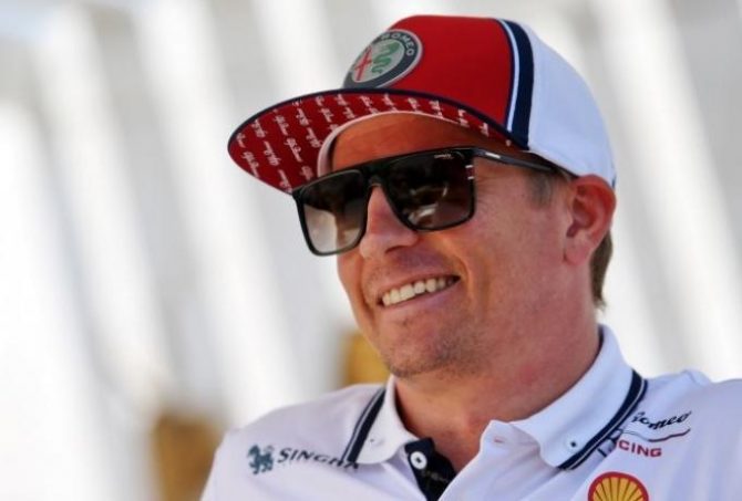 Συνεχίζει στην Formula 1 ο Ράικονεν