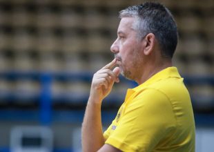 Παπαθεοδώρου: «Υποχρεωμένοι να δώσουμε τον καλύτερο εαυτό μας»