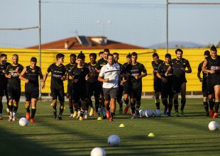 Στιγμές από την «τελευταία» της ΑΕΚ (pics)
