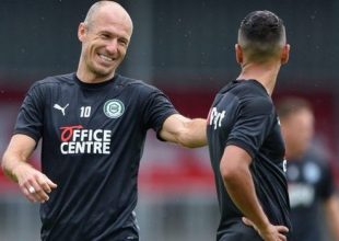 Eredivisie: Έγραψε ιστορία με την Χρόνινχεν ο Ρόμπεν