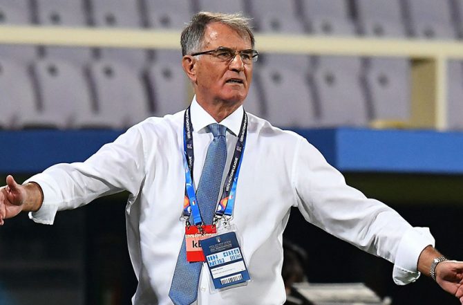 Μπάγεβιτς: «Δεν ξέρω αν θα μείνω»