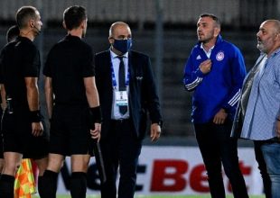 Ολυμπιακός: Απαγόρευση εισόδου τεσσάρων μηνών στον Καραπαπά