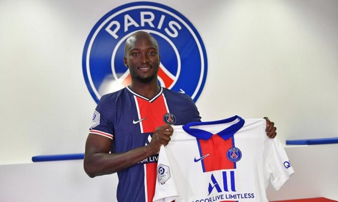 Στην Παρί ο Ντανίλο της Πόρτο