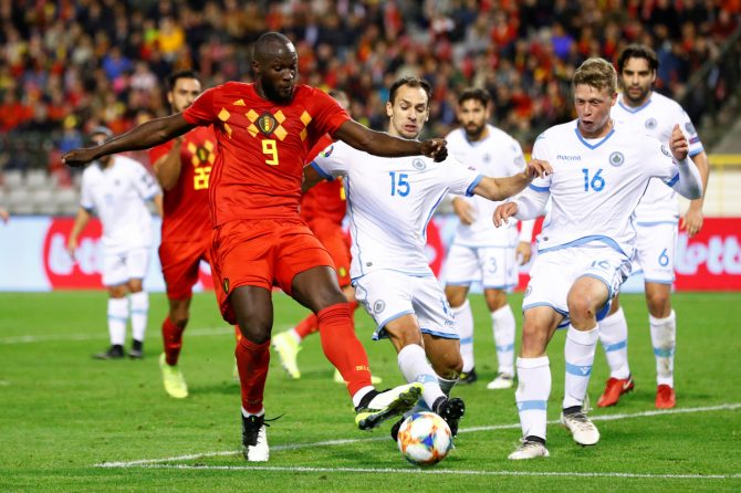 Λουκάκου: «Mιλάνε για άλλους επιθετικούς και τους αποθεώνουν, για μένα λένε είμαι σε καλή φόρμα»