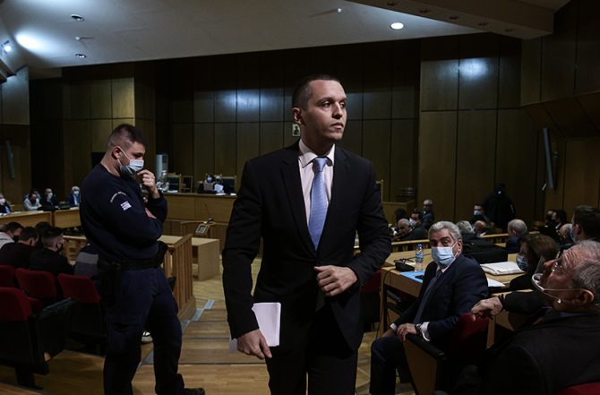 Δίκη της Χρυσής Αυγής: Επιμένει η εισαγγελέας για τις αναστολές των καταδικασθέντων