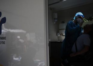Κορωνοϊός: Νέο εφιαλτικό ρεκόρ με 935 κρούσματα!
