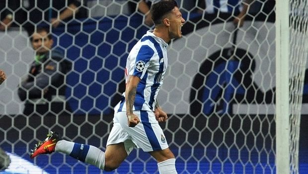 Record: “Μέσα με Ολυμπιακό ο Οτάβιο”