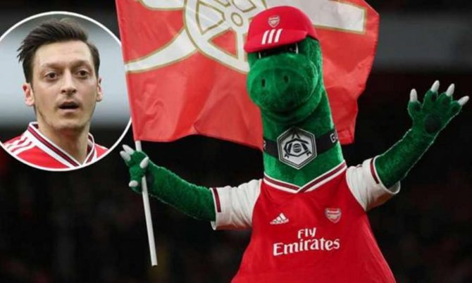 Ο Οζίλ… πληρώνει τον μισθό της μασκότ της Άρσεναλ!