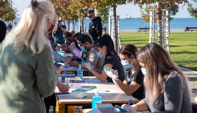 Κορωνοϊός: 1211 νέα κρούσματα στην Ελλάδα – 12 νέοι θάνατοι