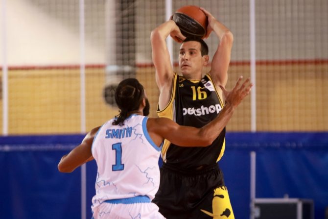 Με… διπλό στόχο η Βασίλισσα Με… διπλό στόχο η Βασίλισσα