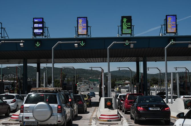 Lockdown: Εγκαταλείπουν την Αττική οι Αθηναίοι Lockdown: Εγκαταλείπουν την Αττική οι Αθηναίοι