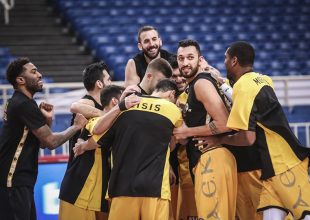 Χωρίς προβλήματα η Βασίλισσα ενόψει Σολέ