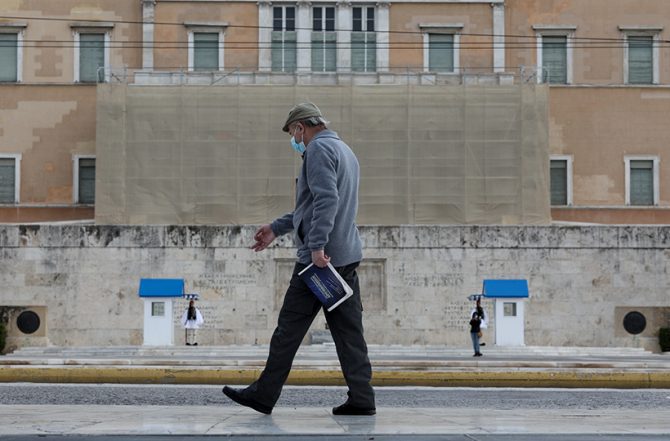 Κορωνοϊός: Αυξήθηκαν 22% τα εβδομαδιαία κρούσματα – 85 θάνατοι και 66 διασωληνωμένοι