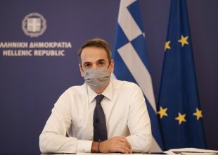 Μητσοτάκης: Υποχρεωτικός ο εμβολιασμός στους 500.000 ανεμβολίαστους άνω των 60 ετών