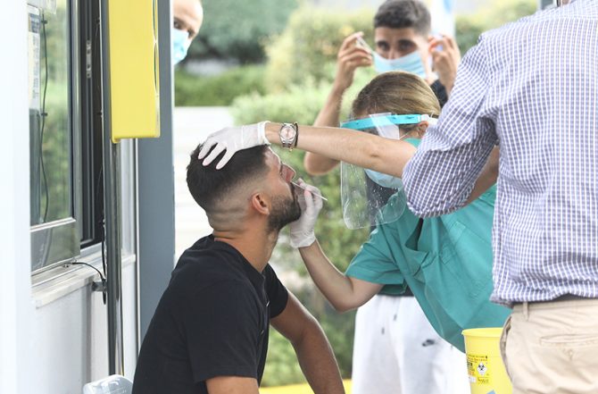 Κρίσιμα τα σημερινά τεστ για κορωνοϊό