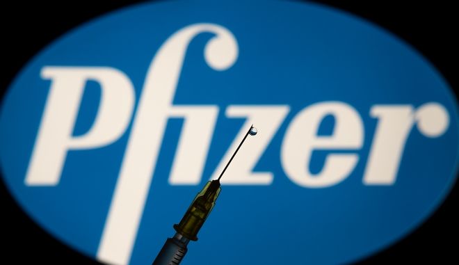 Pfizer: Στο 95% η αποτελεσματικότητα του εμβολίου – Αίτημα για έκτακτη αδειοδότηση