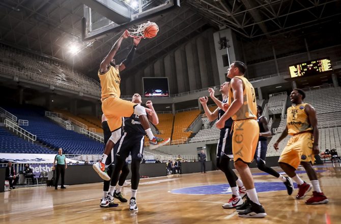 Ο Σλότερ στο top-5 της αγωνιστικής στο BCL (VIDEO)