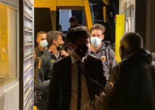 Η άφιξη της ΑΕΚ το ξημέρωμα της Παρασκευής (VIDS)