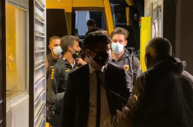 Η άφιξη της ΑΕΚ το ξημέρωμα της Παρασκευής (VIDS)