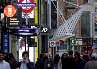 Μετάλλαξη κορωνοϊού: Πόσο κινδυνεύουμε από το νέο στέλεχος της «βρετανικής Γουχάν»;