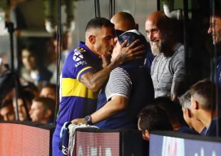 Ετοιμάζει ιδιαίτερη αφιέρωση στον Μαραντόνα ο Τέβες