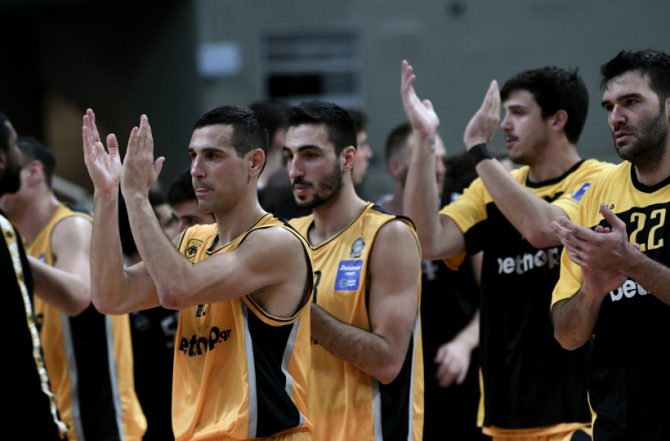 Οργή στην ΑΕΚ με διαιτητές, ανύπαρκτο φάουλ και ένσταση