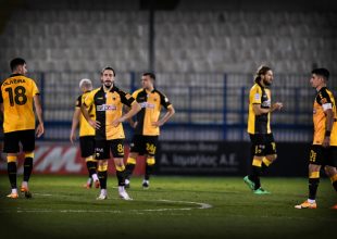 Σταθερά αμυντική τρικυμία