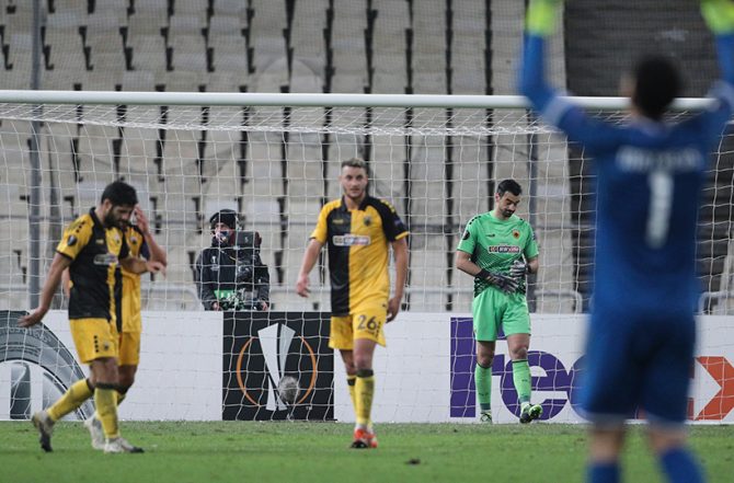Άμυνα που δεν… φοβίζει κανέναν