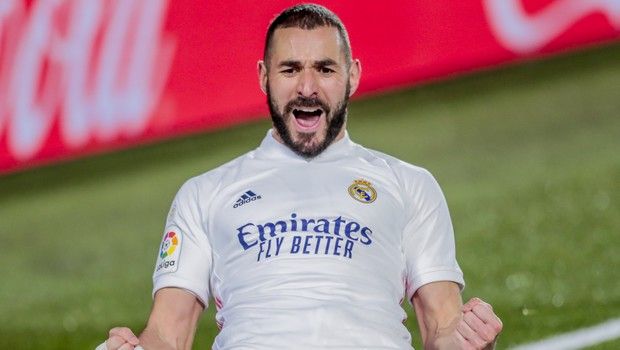 Ζιντάν: “Ο Μπενζεμά είναι ο καλύτερος Γάλλος επιθετικός της ιστορίας”