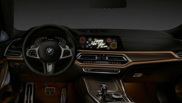 Εορταστική ατμόσφαιρα από τη BMW