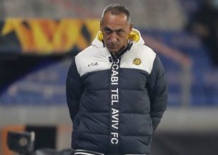 Δώνης: “Μ@λ@κι@ ότι δεν είχα καλές σχέσεις με τους παίκτες, θα δείξω τα μηνύματα”