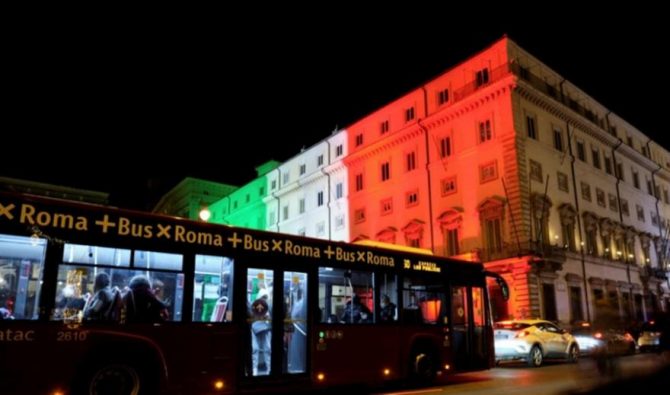 Σε σκληρό lockdown ξανά η Ιταλία από την Πέμπτη – Τι ανησυχεί τους ειδικούς