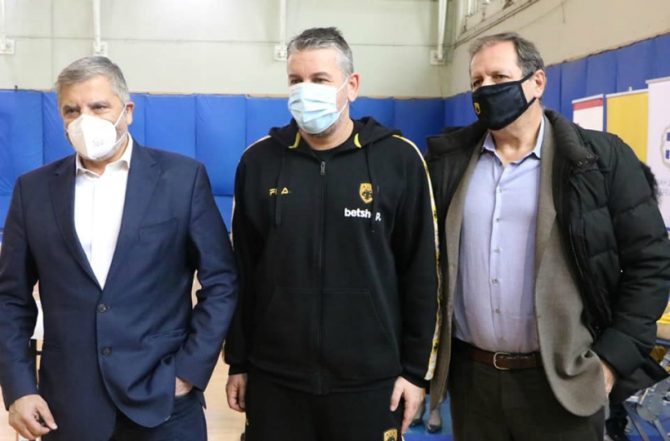 Θετικός στον κορωνοϊό ο Πατούλης, που βρέθηκε στην αιμοδοσία της ΑΕΚ