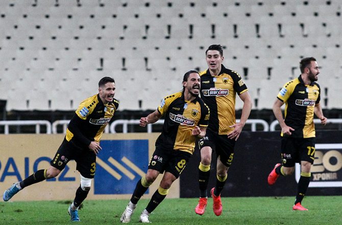 Στα Σπάτα ο Σιμόες