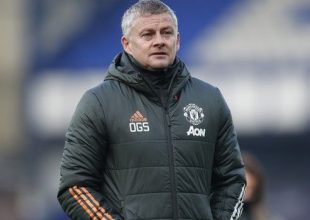 Telegraph: “Οι συνεχείς αλλαγές του Σόλσκιερ έχουν μπερδέψει τους παίκτες”