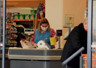 To ωράριο των σούπερ μάρκετ ενόψει Χριστουγέννων και Πρωτοχρονιάς
