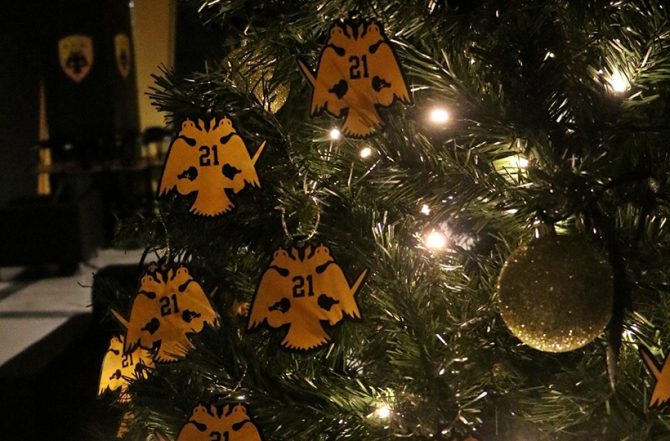 Οι ευχές της Βασίλισσας για Καλά Χριστούγεννα (ΦΩΤΟ)