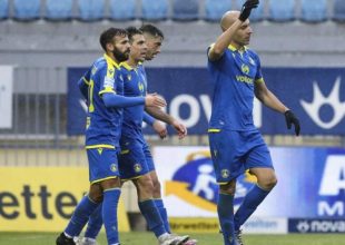 Μπαράλες για… play-off!