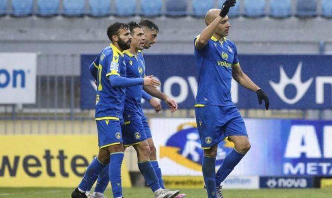 Μπαράλες για… play-off!