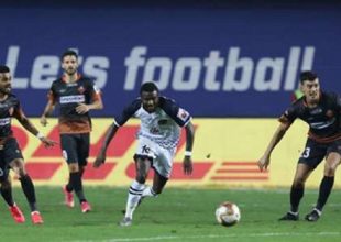 Απίθανη γκολάρα από τον Ενομπακάρε (VID)