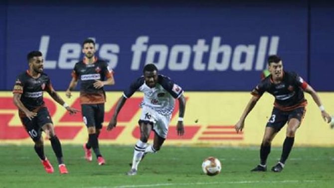 Απίθανη γκολάρα από τον Ενομπακάρε (VID) Απίθανη γκολάρα από τον Ενομπακάρε (VID)