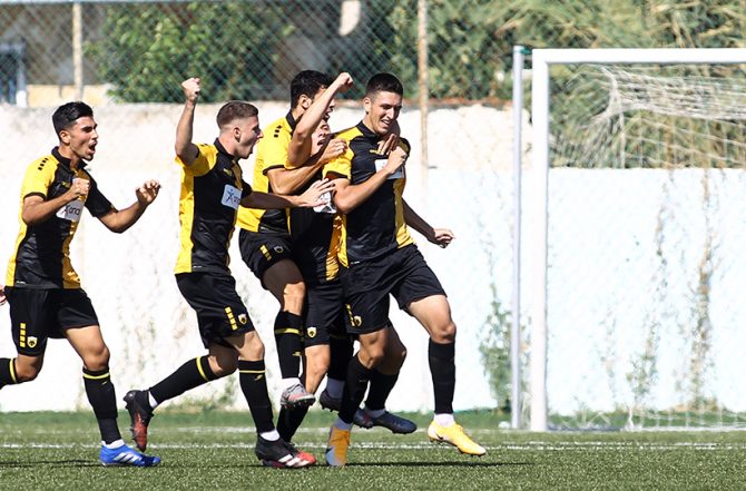 Επαγγελματίας ο Κοσίδης