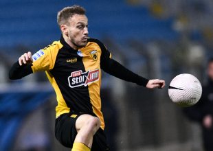 Επιστρέφει και παίρνει φανέλα βασικού ο Μπακάκης