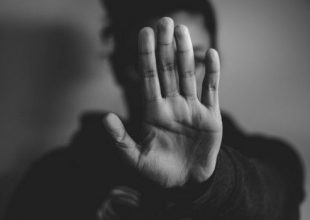 Προπονητής 11χρονης: “Δεν ήταν βιασμός, είχαμε σχέση, ήμουν ερωτευμένος”