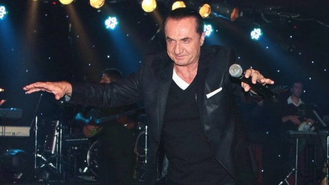 Ο Πανταζής κοντράρει τον Σπαλιάρα: «Έχω πάει με περισσότερες από 4.000 γυναίκες»